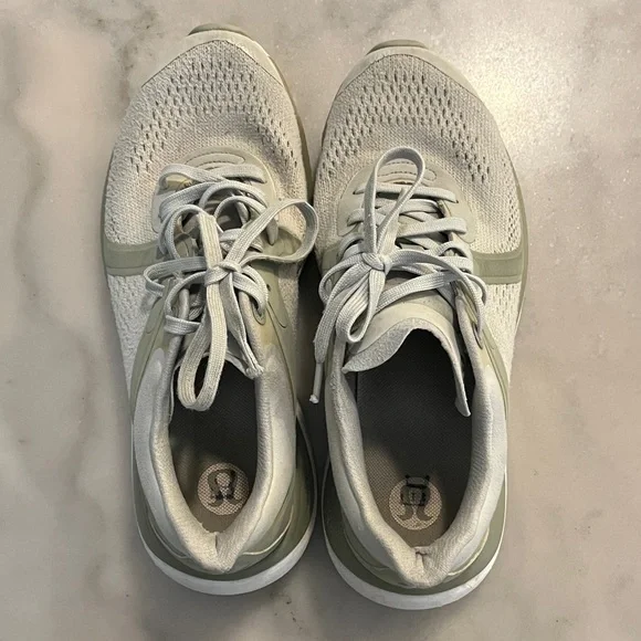 lululemon athletica Women's Light Gray and Olive Athletic Shoes - Picture 6 of 9